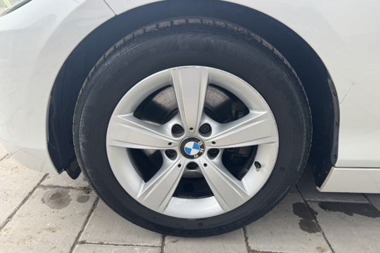 Used BMW 2 Series 2014 220i Leading Model Exterior 8