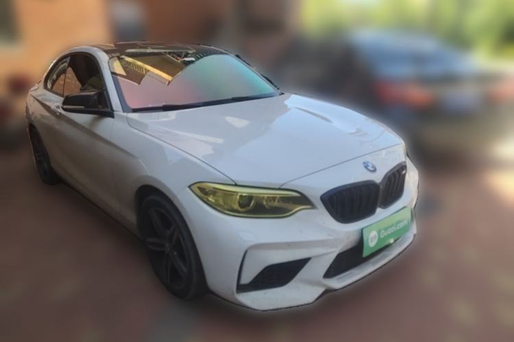 Used BMW 2 Series 2014 220i Leading Model Front Right 45 Deg
