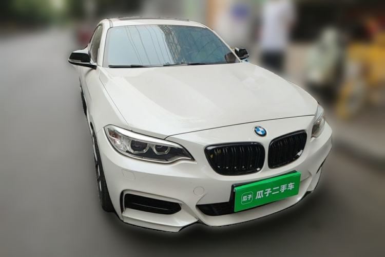 Used BMW 2 Series 2014 M235i Front Right 45 Deg