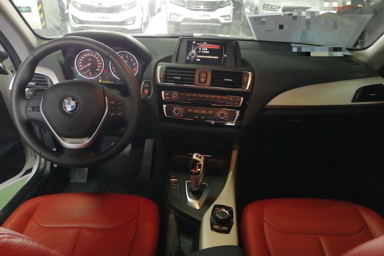 Used BMW 2 Series 2014 220i Leading Model Interior 3
