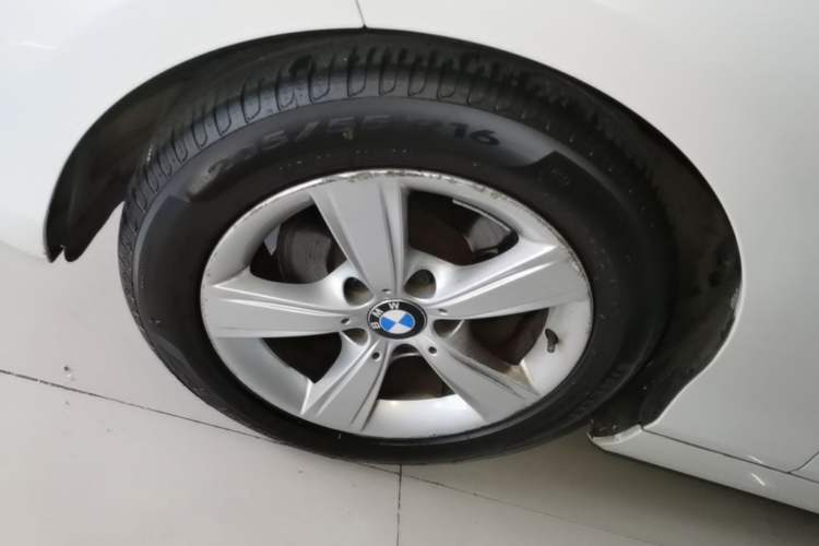 Used BMW 2 Series 2014 220i Leading Model Left Front Wheel Hub