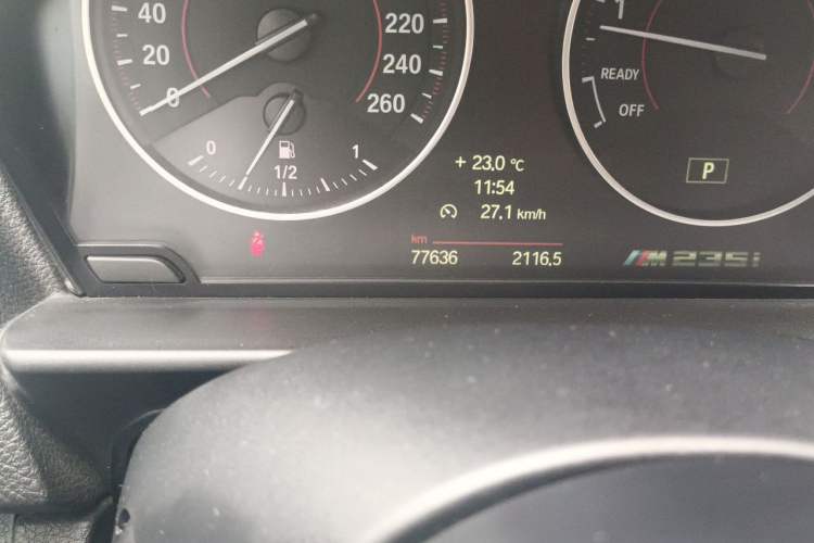 Used BMW 2 Series 2014 M235i Odometer Close Up