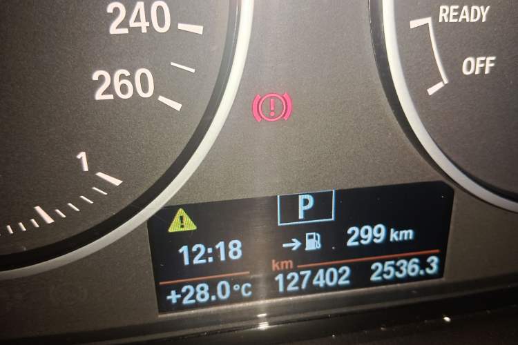 Used BMW 2 Series 2014 220i Leading Model Odometer Close Up