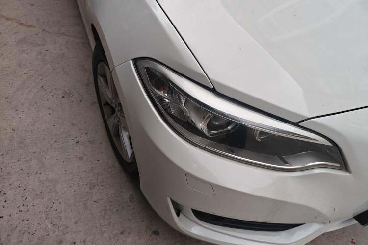Used BMW 2 Series 2014 220i Leading Model Right Front Headlight