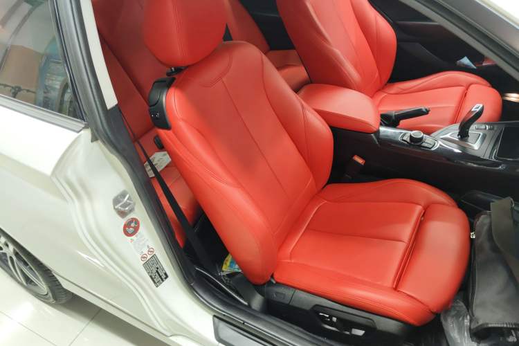 Used BMW 2 Series 2014 220i Sport Design Package Right Front Seat