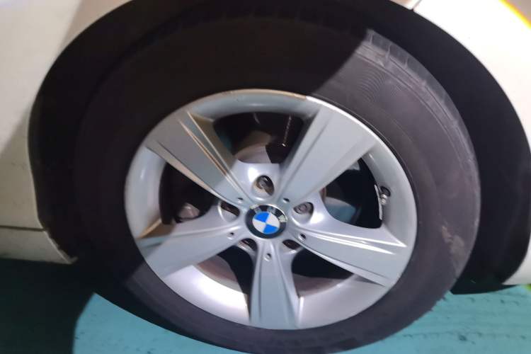 Used BMW 2 Series 2014 220i Leading Model Right Front Wheel Hub