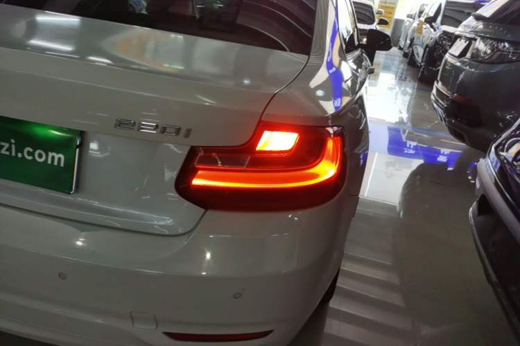 Used BMW 2 Series 2014 220i Leading Model Right Rear Taillight