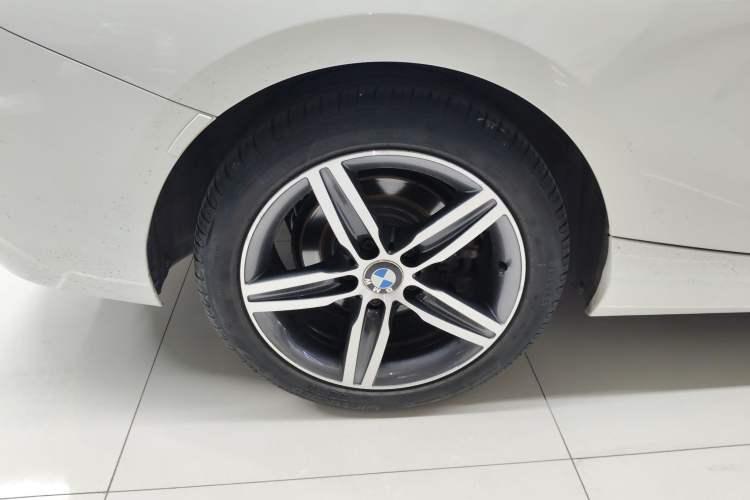 Used BMW 2 Series 2014 220i Sport Design Package Right Rear Wheel Hub