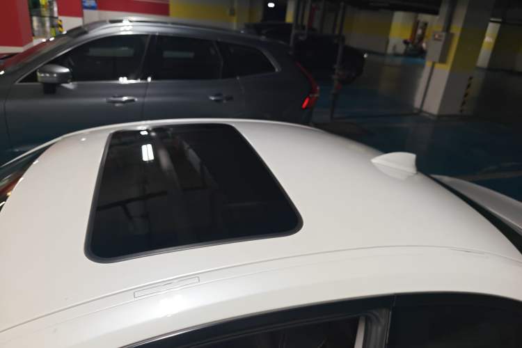Used BMW 2 Series 2014 220i Leading Model Roof