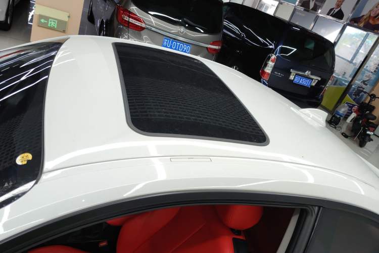 Used BMW 2 Series 2014 220i Sport Design Package Roof