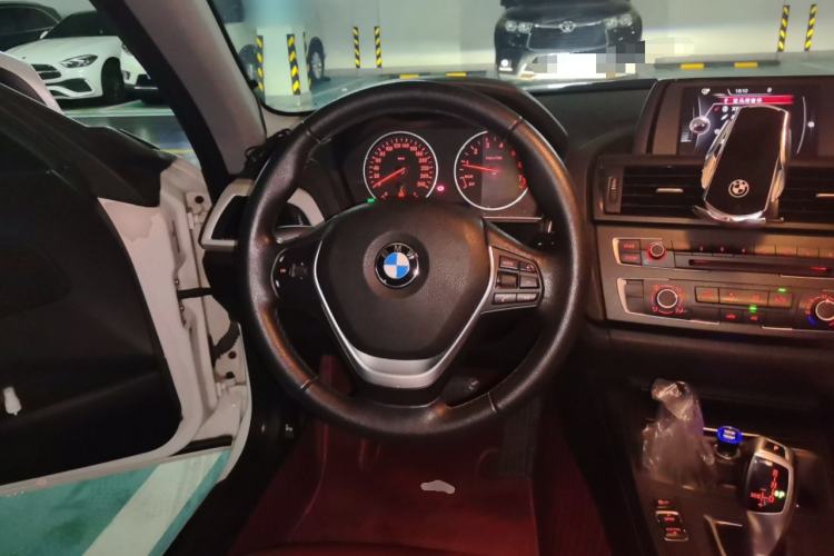 Used BMW 2 Series 2014 220i Leading Model Steering Wheel