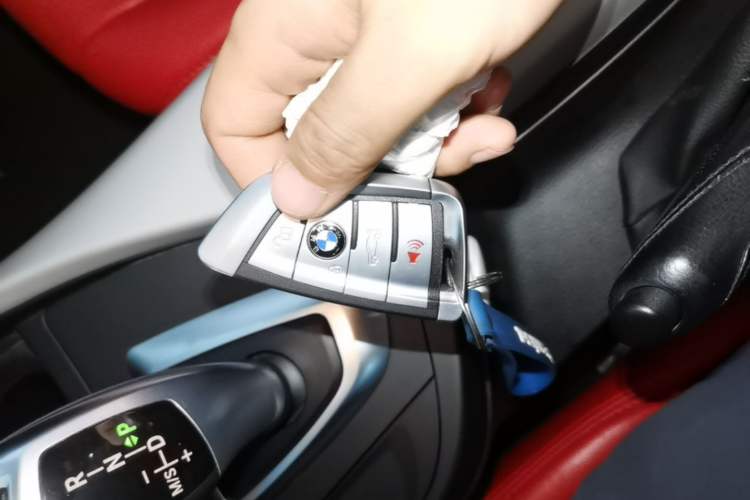 Used BMW 2 Series 2014 220i Leading Model Vehicle Key