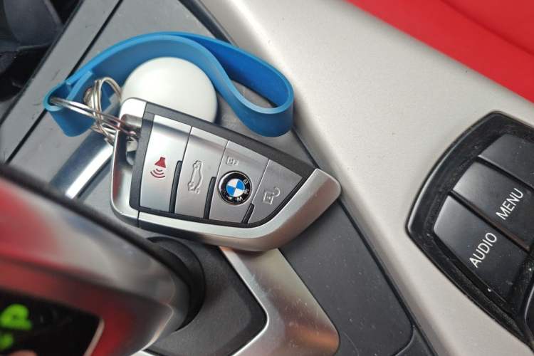 Used BMW 2 Series 2014 220i Leading Model Vehicle Key