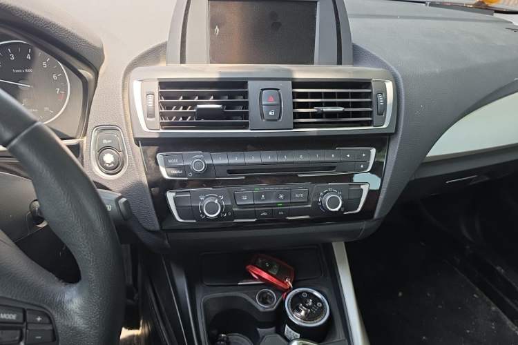 Used BMW 2 Series 2015 218i Audio And AC Panel