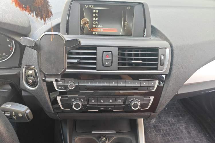 Used BMW 2 Series 2015 218i Audio And AC Panel