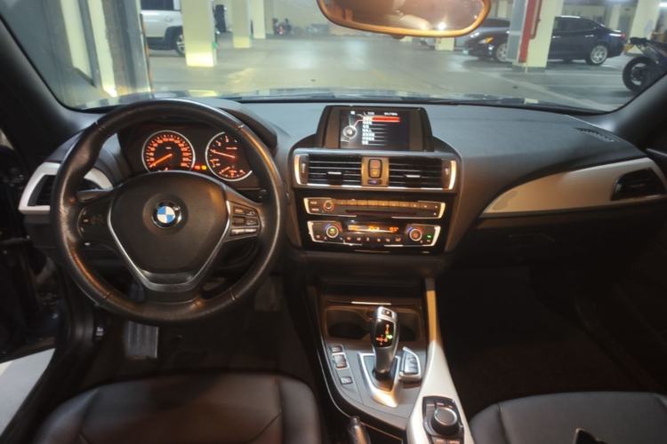 Used BMW 2 Series 2015 218i Convertible Coupe Center Console