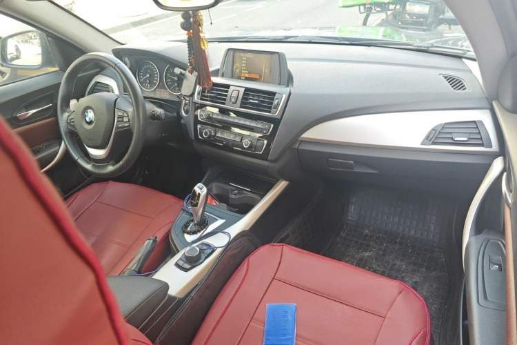 Used BMW 2 Series 2015 218i Center Console