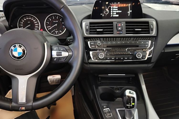 Used BMW 2 Series 2015 220i Convertible Coupe M Sport Edition Center Console