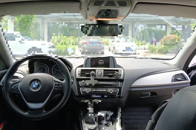Used BMW 2 Series 2015 218i Center Console