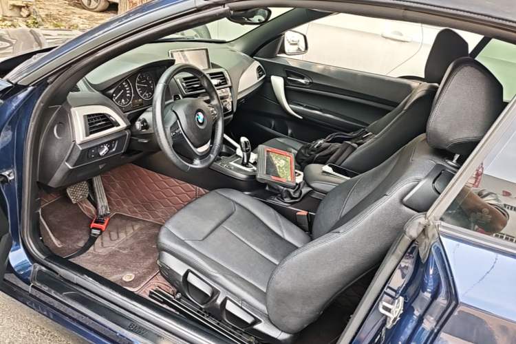 Used BMW 2 Series 2015 218i Convertible Coupe Driver Seat