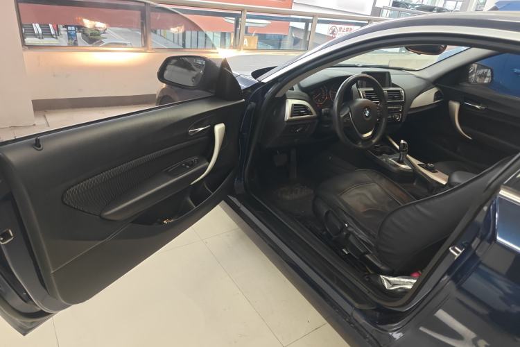 Used BMW 2 Series 2015 218i Driver Seat