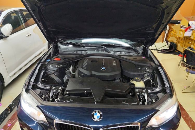Used BMW 2 Series 2015 218i Engine Bay