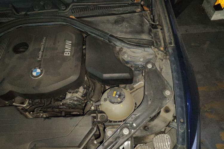 Used BMW 2 Series 2015 218i Convertible Coupe Engine Bay Left