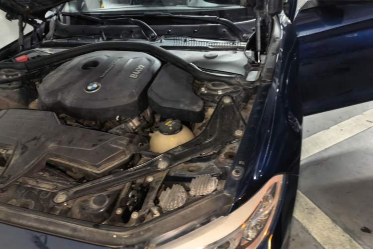 Used BMW 2 Series 2015 218i Convertible Coupe Engine Bay Left