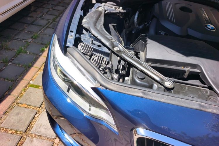 Used BMW 2 Series 2015 218i Convertible Coupe Engine Bay Right