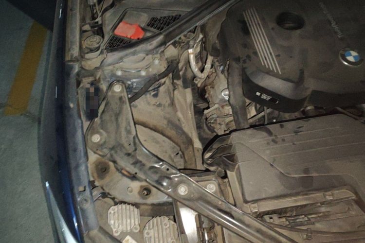 Used BMW 2 Series 2015 218i Convertible Coupe Engine Bay Right