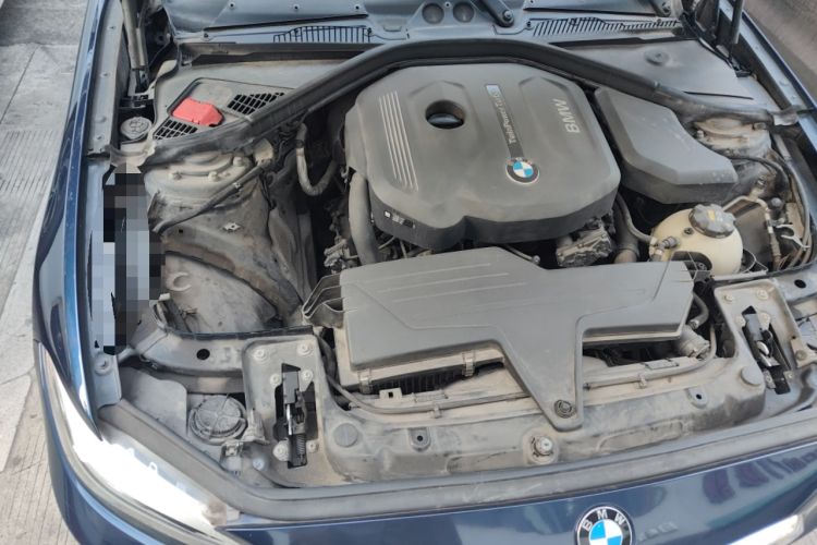 Used BMW 2 Series 2015 218i Engine Bay Right