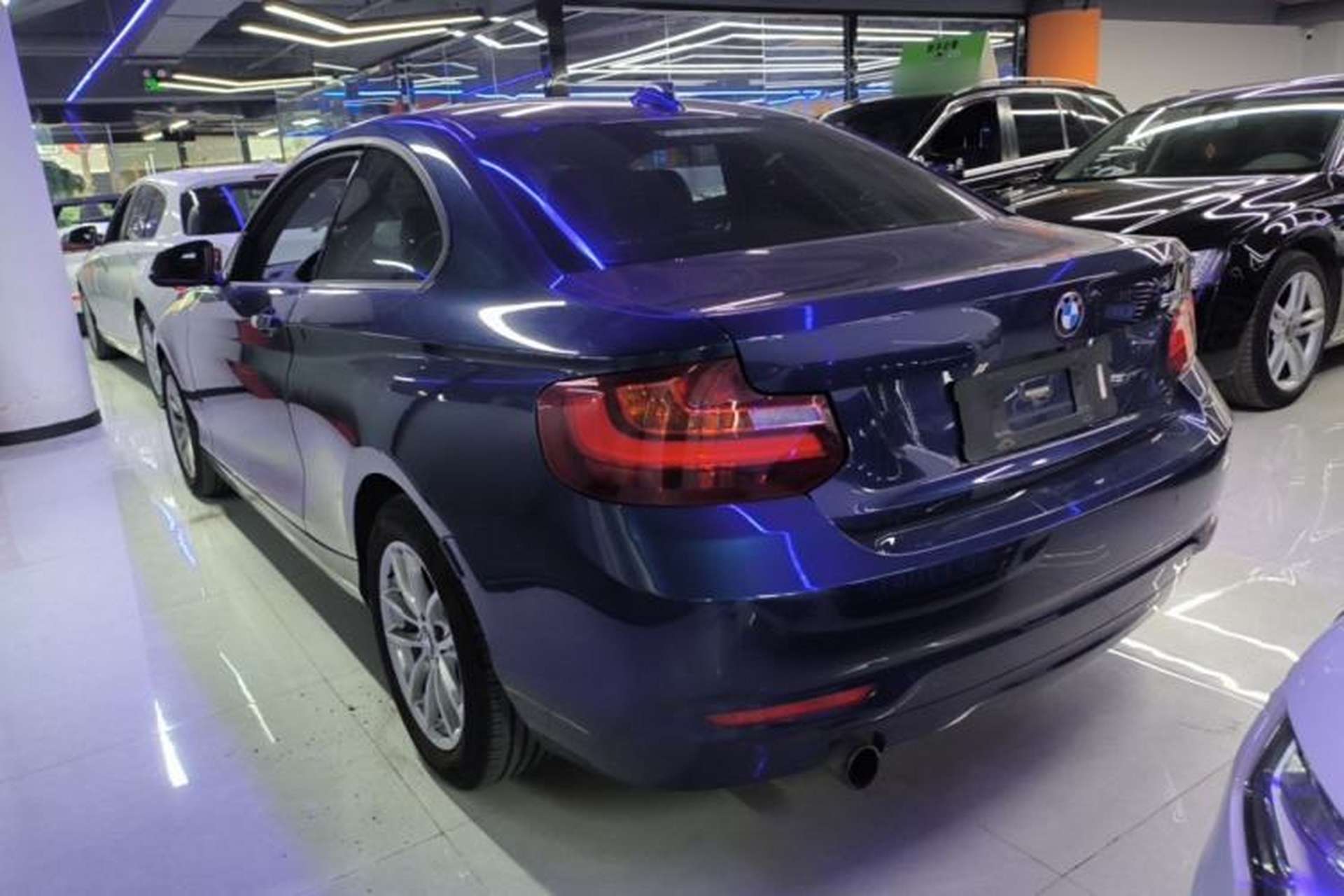 Used BMW 2 Series 2015 218i Exterior 2