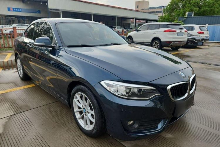 Used BMW 2 Series 2015 218i Exterior 2