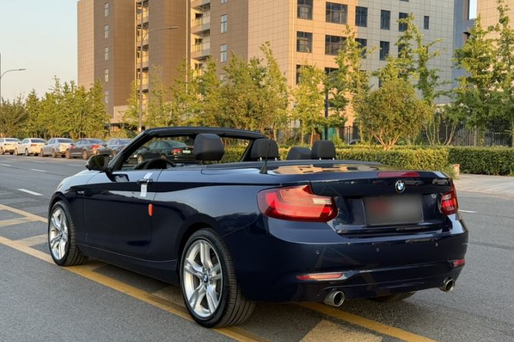 Used BMW 2 Series 2015 218i Convertible Coupe Exterior 3