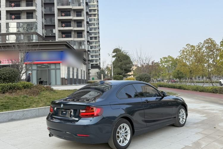 Used BMW 2 Series 2015 218i Exterior 3