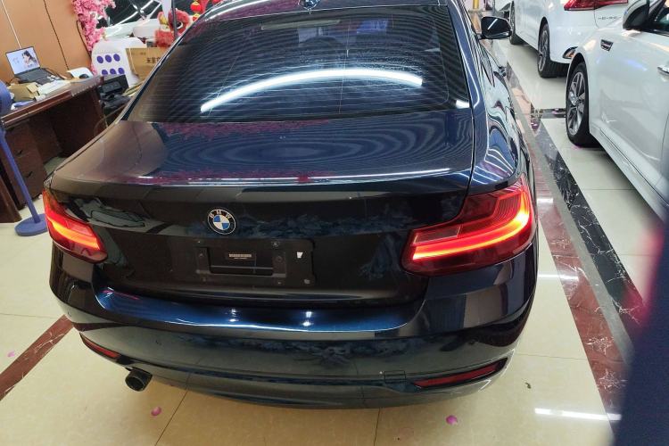 Used BMW 2 Series 2015 218i Exterior 4