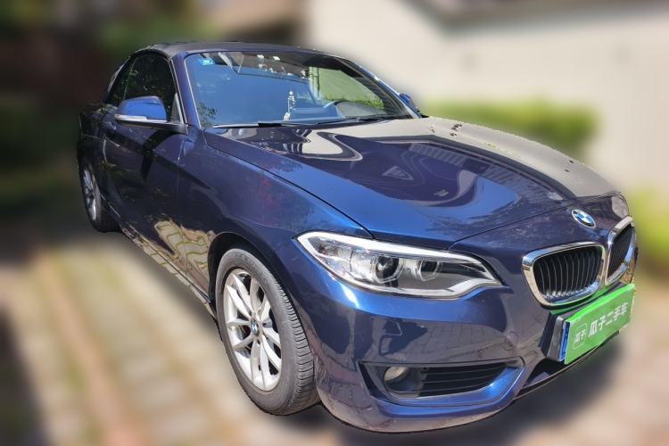 Used BMW 2 Series 2015 218i Convertible Coupe Front Right 45 Deg