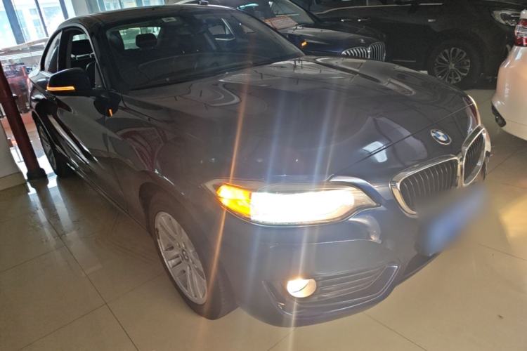 Used BMW 2 Series 2015 218i Front Right 45 Deg