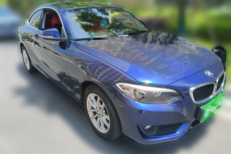 Used BMW 2 Series 2015 218i Front Right 45 Deg