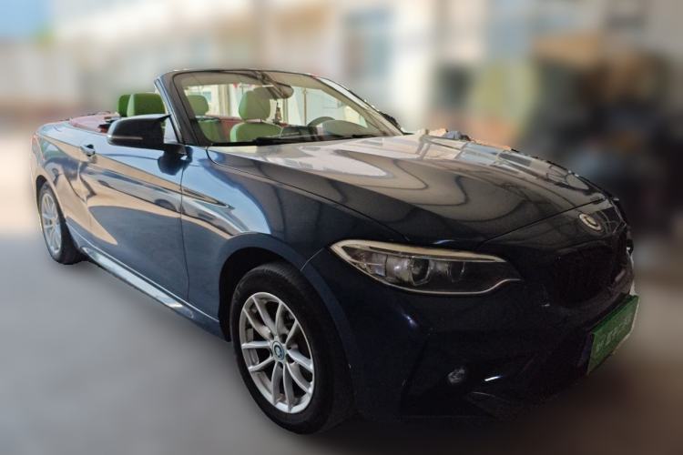 Used BMW 2 Series 2015 218i Convertible Coupe Front Right 45 Deg