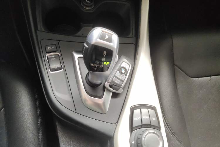 Used BMW 2 Series 2015 218i Gear Lever