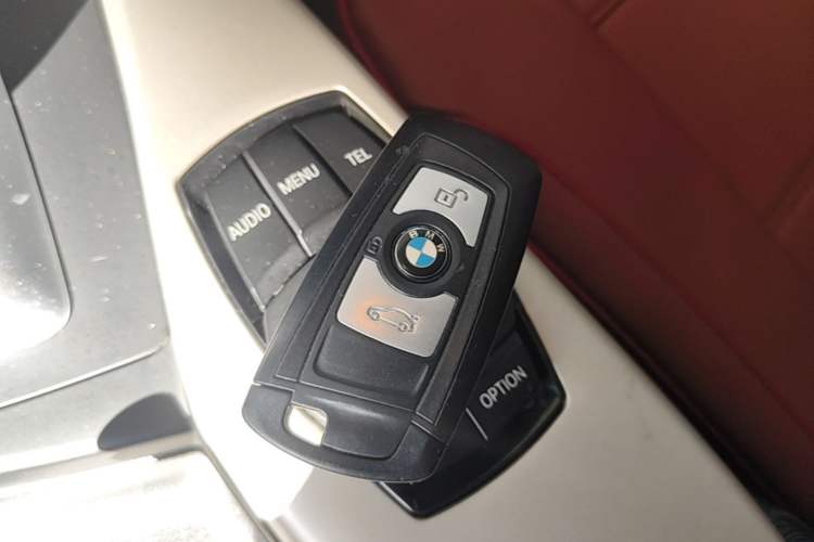 Used BMW 2 Series 2015 218i Interior 1