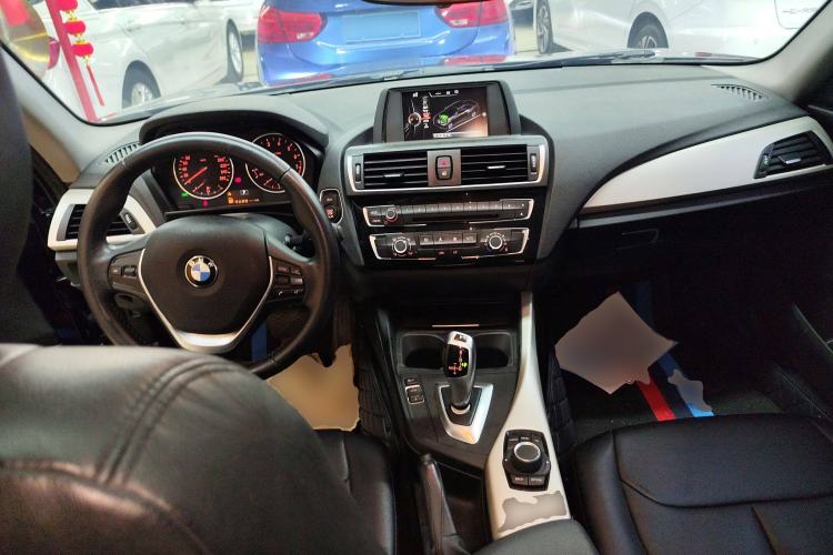 Used BMW 2 Series 2015 218i Interior 2