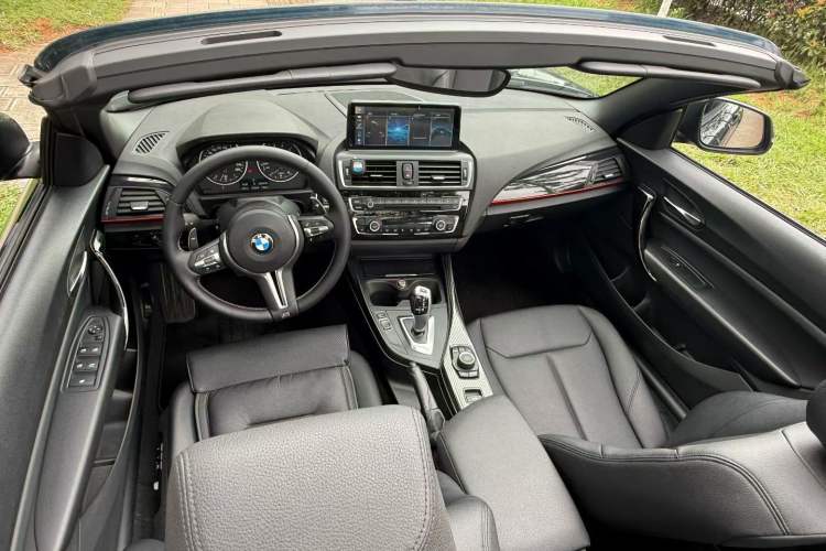 Used BMW 2 Series 2015 220i Convertible Coupe M Sport Edition Interior 2