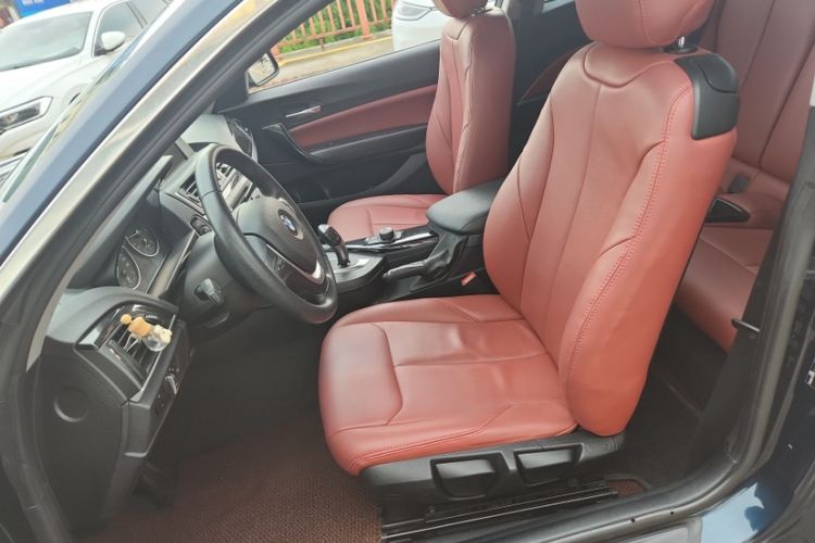 Used BMW 2 Series 2015 218i Interior 5