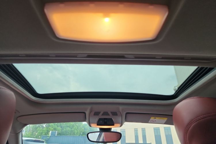 Used BMW 2 Series 2015 218i Interior 8