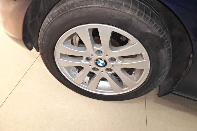 Used BMW 2 Series 2015 218i Left Front Wheel Hub