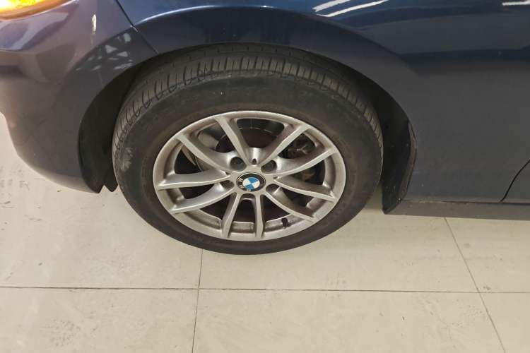 Used BMW 2 Series 2015 218i Left Front Wheel Hub
