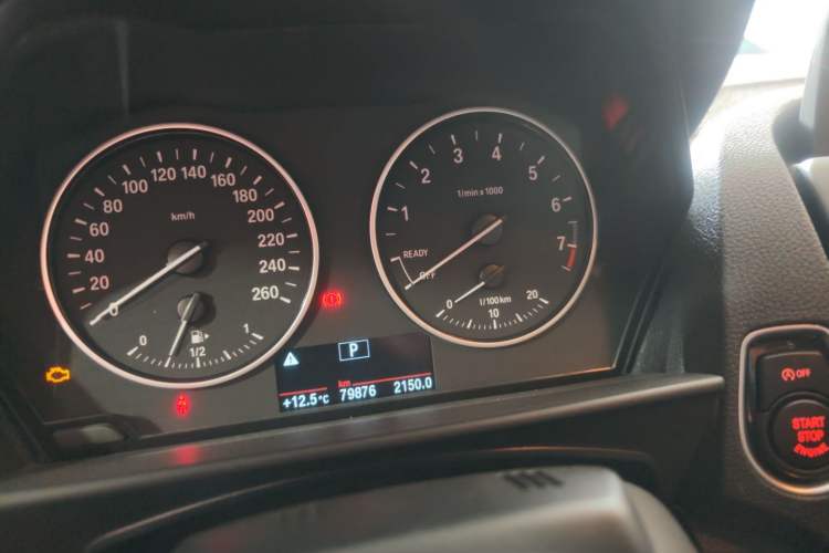 Used BMW 2 Series 2015 218i Convertible Coupe Odometer Close Up