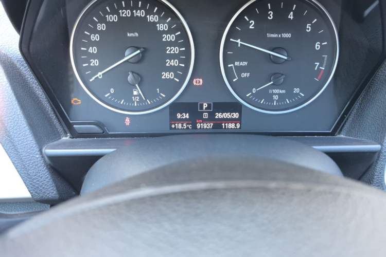Used BMW 2 Series 2015 218i Odometer Close Up